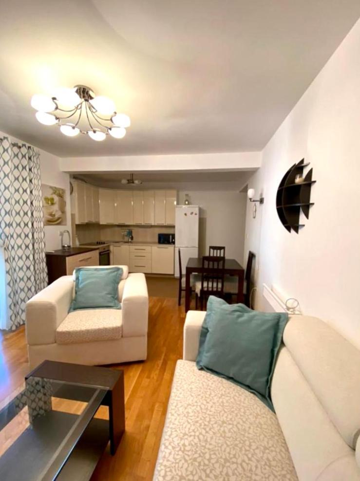 Apartment Liza Petrovac Buitenkant foto